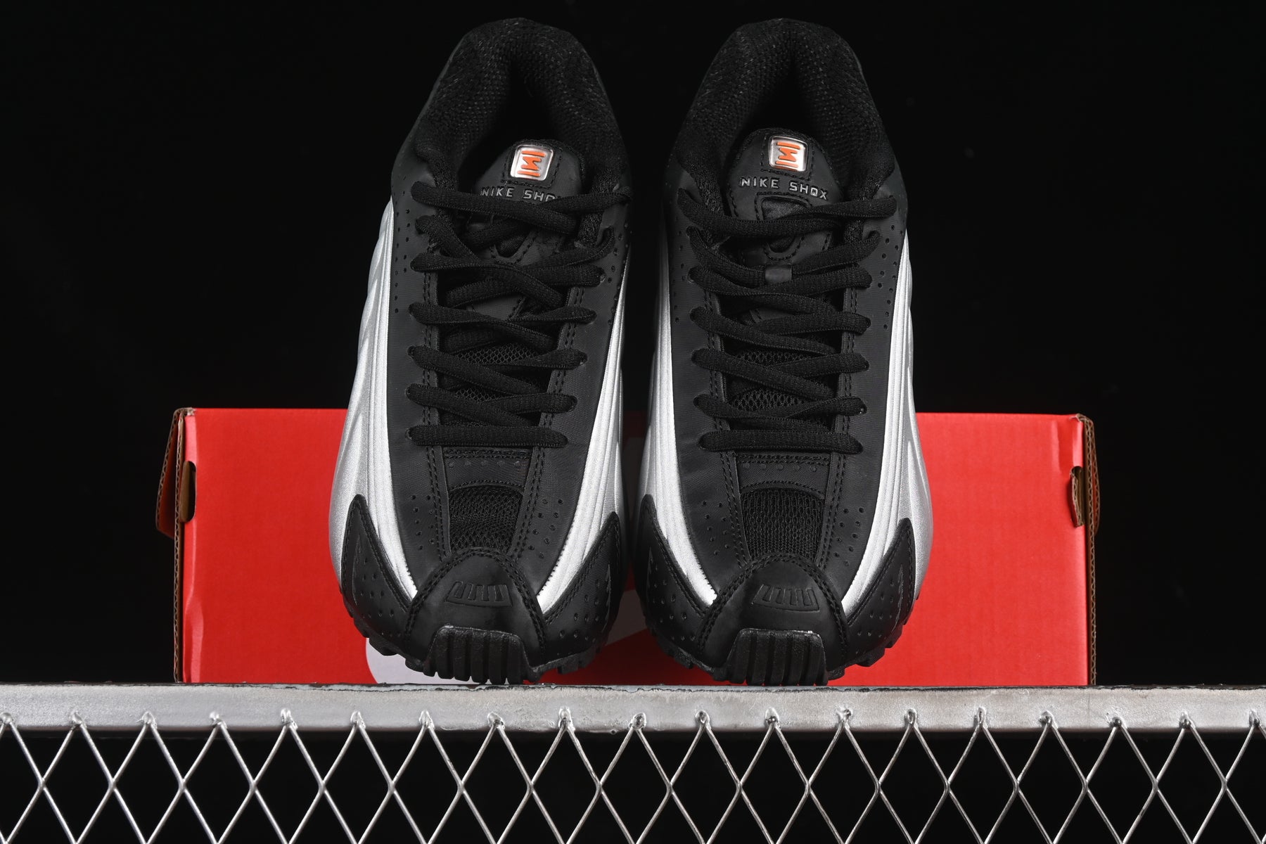 Nike Shox R4 Black Silver Orange