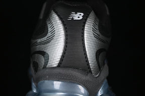 New Balance 2000 Black Grey