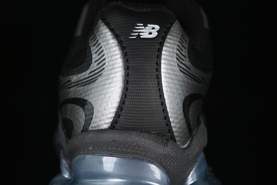 New Balance 2000 Black Grey