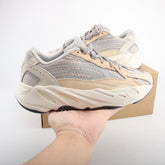 Adidas Yeezy 700 V2 Cream