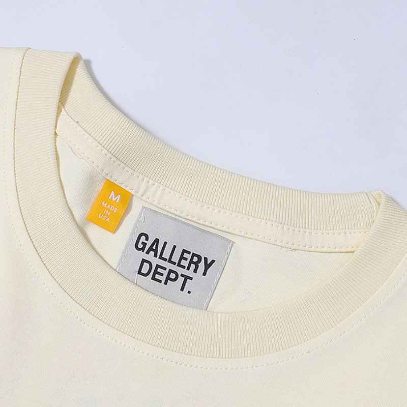Camiseta Gallery Dept. Toymaker Cream