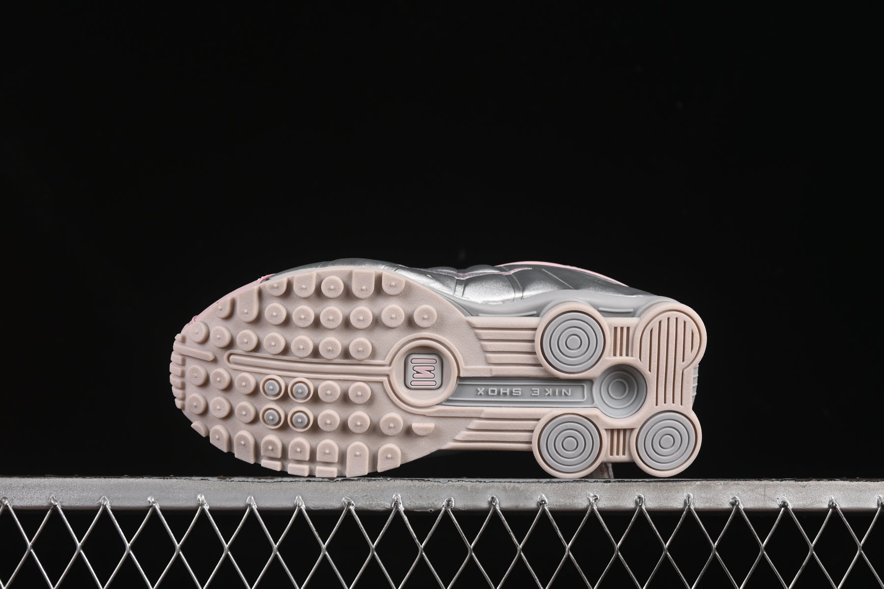 Nike Shox R4 Barely Rose