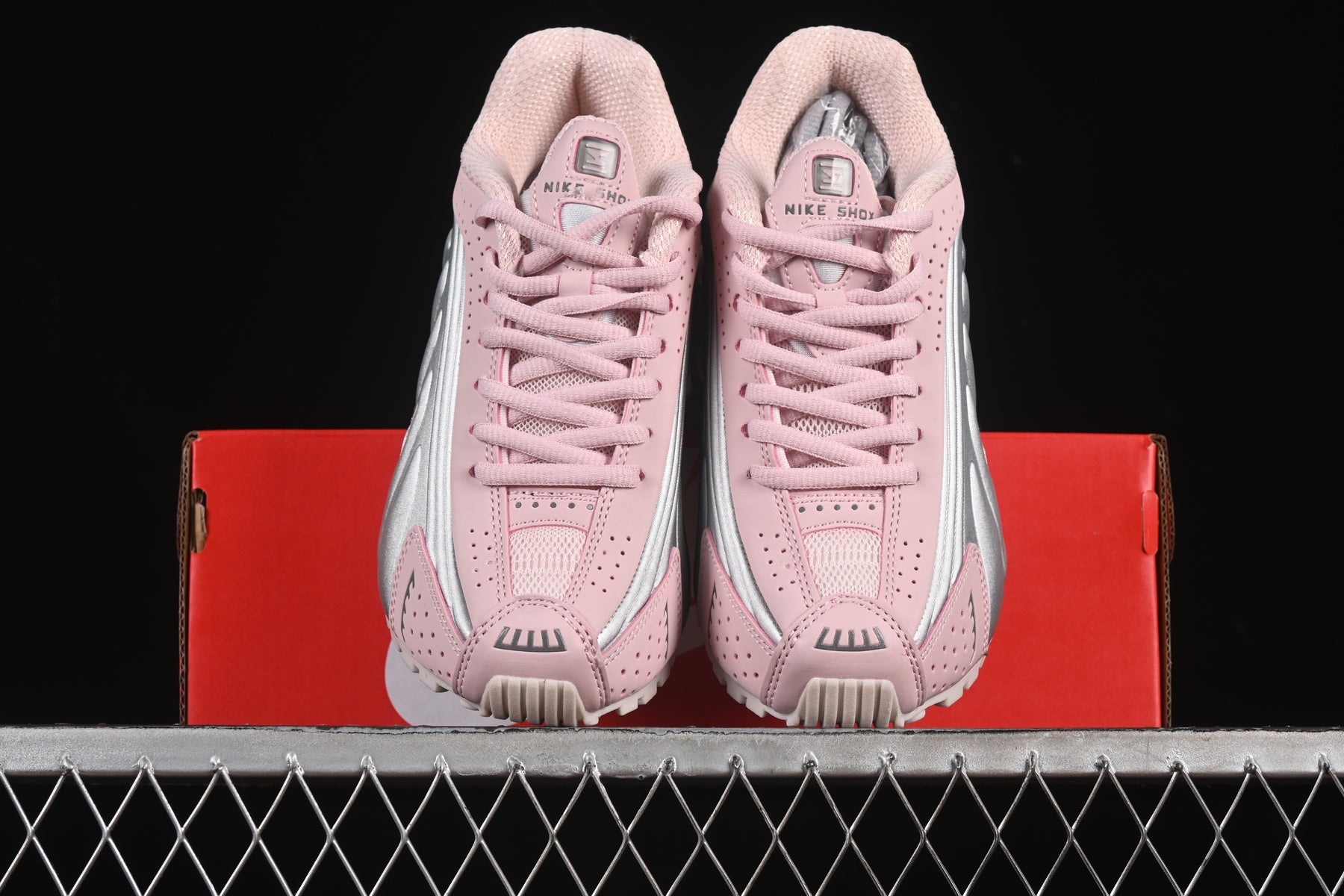 Nike Shox R4 Barely Rose