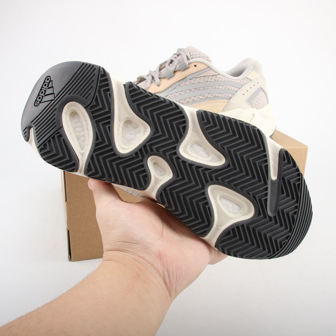 Adidas Yeezy 700 V2 Cream