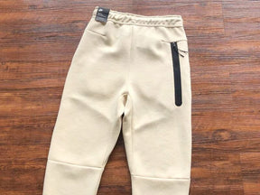 Calça Nike Tech Fleece Creme
