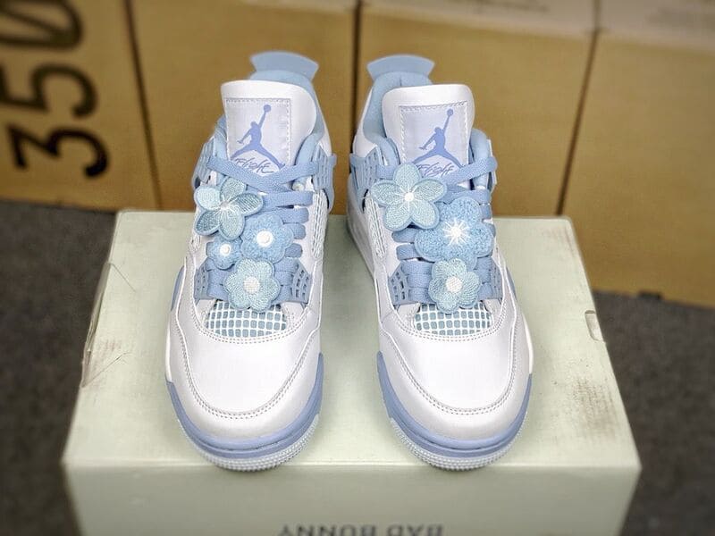 Air Jordan 4 Forget Me Not