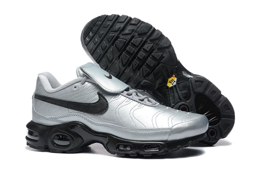 Nike Air Max Plus Tiempo Wolf Grey