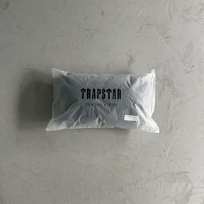 Jaqueta Trapstar Irongate Embossed Puffer Preta