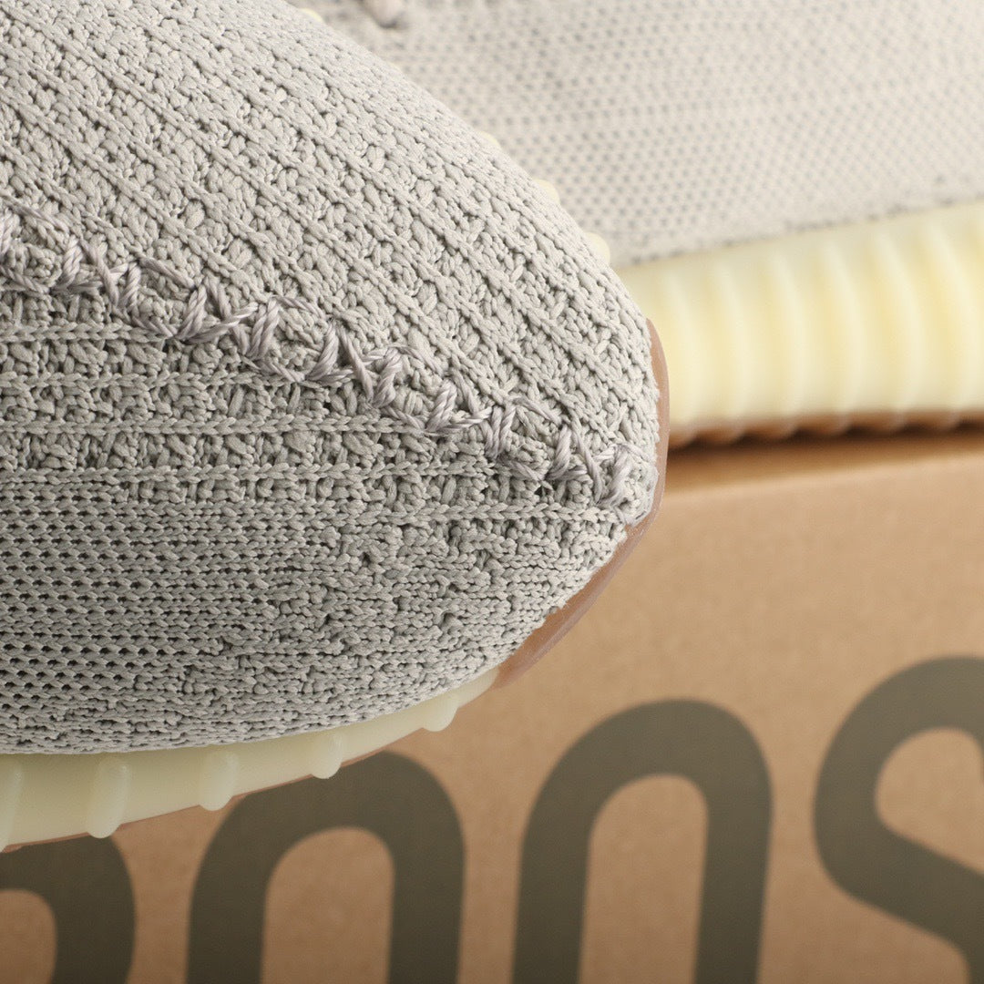 Adidas Yeezy 350 V2 Sesame