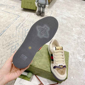 Gucci GG Canvas Screener