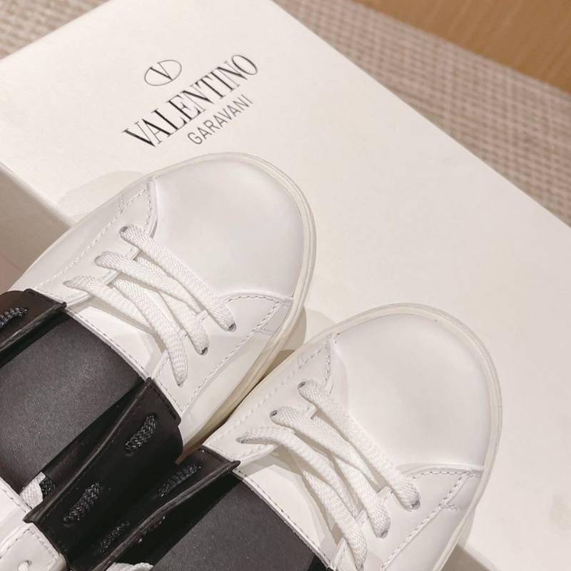 Valentino Garavani White Black
