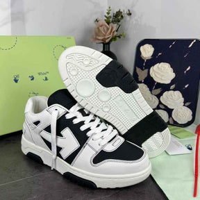 Off-White Out of Office White Black