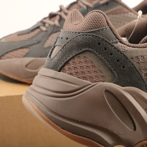 Adidas Yeezy 700 V2 Mauve