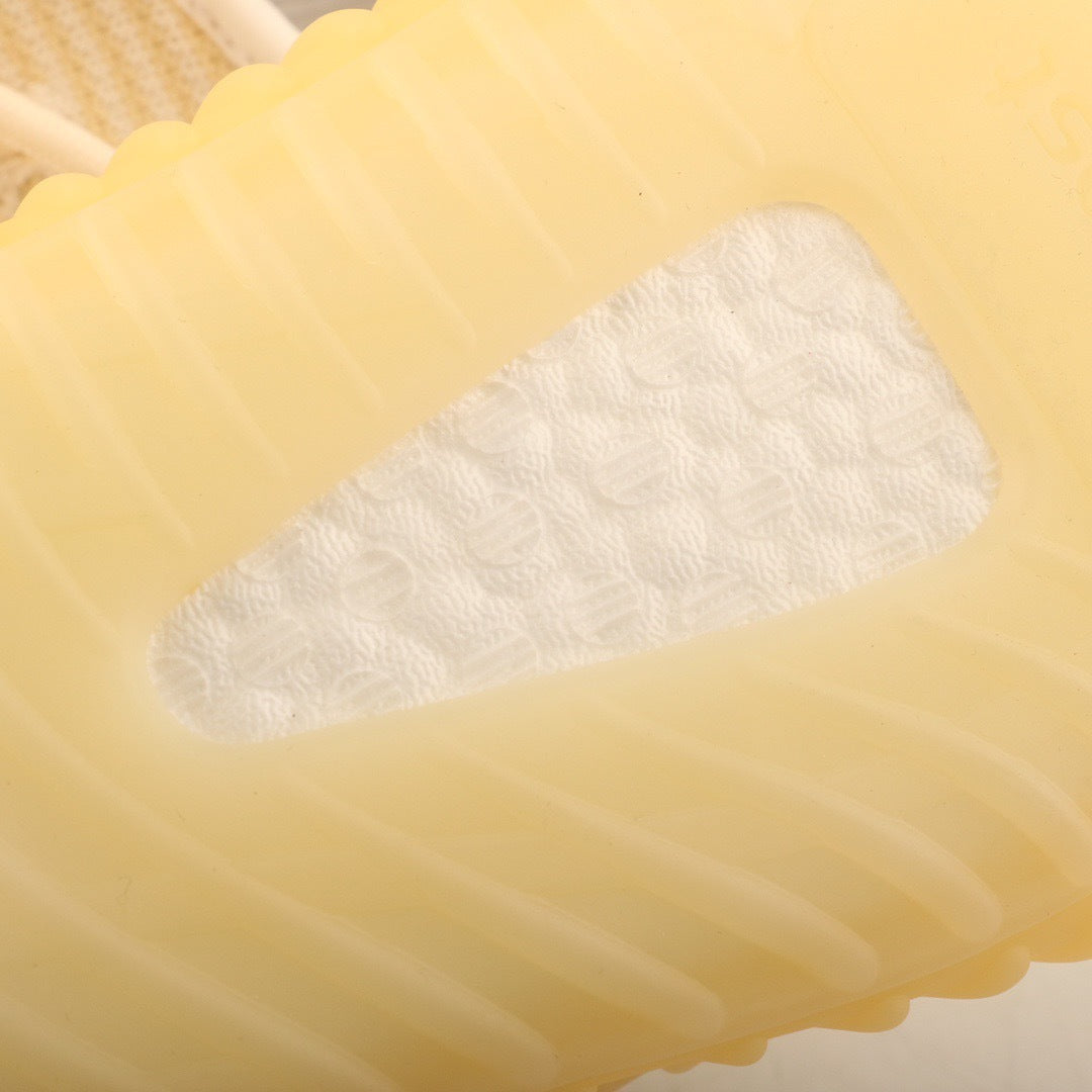 Adidas Yeezy 350 V2 Natural