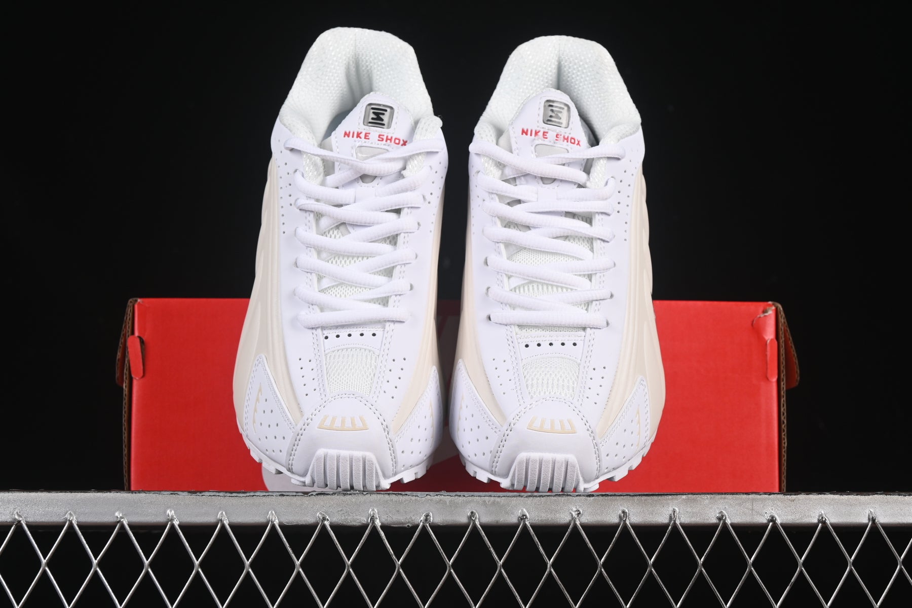 Nike Shox R4 White Phantom