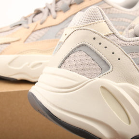 Adidas Yeezy 700 V2 Cream