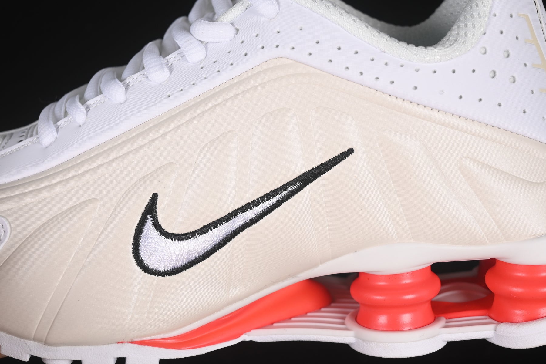 Nike Shox R4 White Phantom