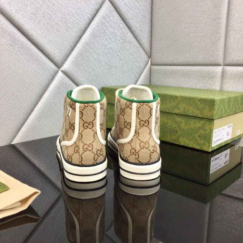 Gucci 1997 High Beige