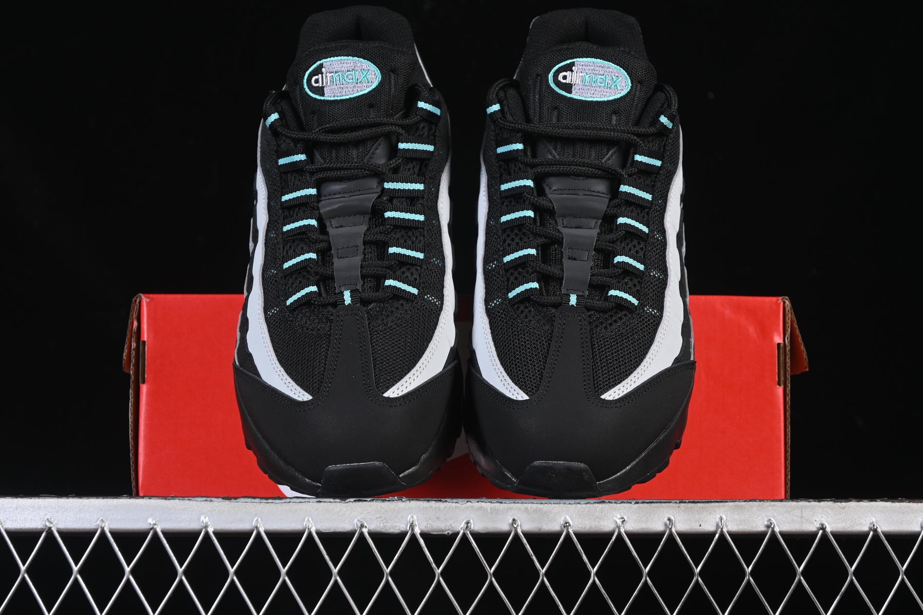 Nike Air Max 95 Black Aurora Green