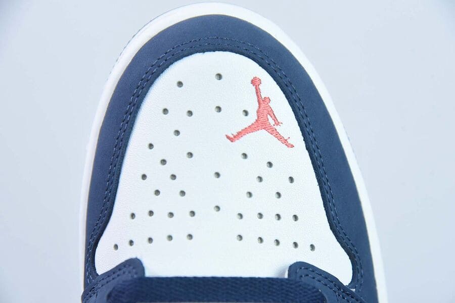 Air Jordan 1 Low SB Midnight Navy