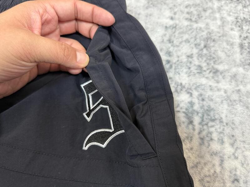 Conjunto Supreme OLD English Track Black