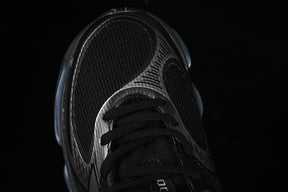 New Balance 2000 Black Grey