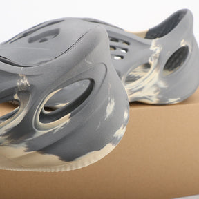 Adidas Yeezy Foam Runner MXT Moon Gray