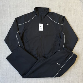 Conjunto Supreme x Nike Track Preto