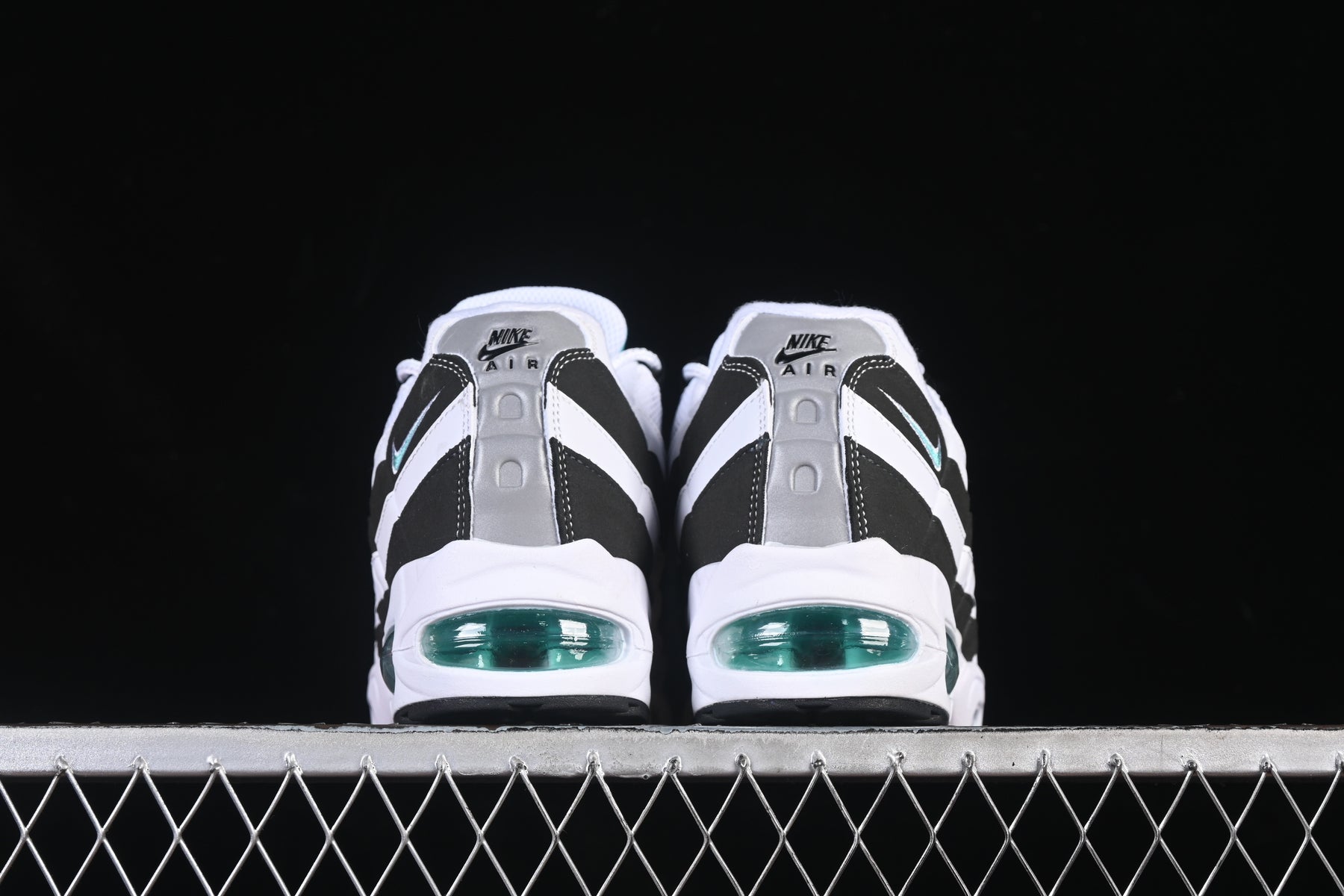 Nike Air Max 95 Black Border