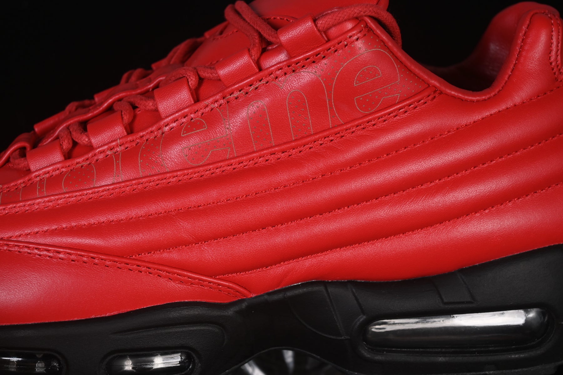 Supreme x Nike Air Max 95 Red