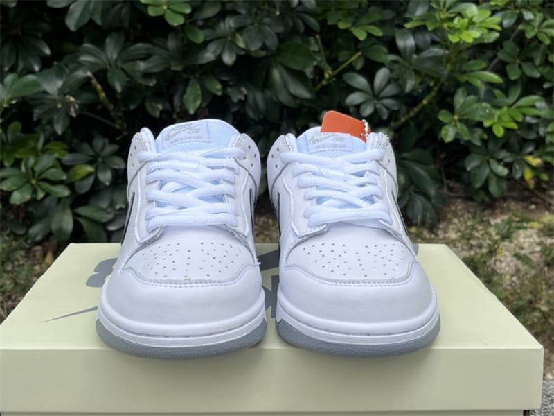 Supreme x Nike SB Dunk Low 94 White Metallic Silver