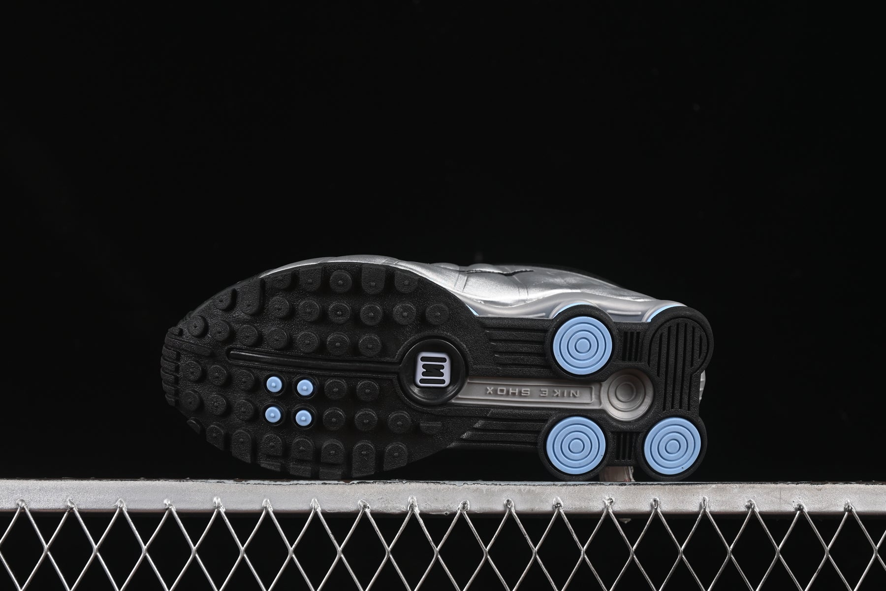 Nike Shox R4 Silver Black Psychic Blue