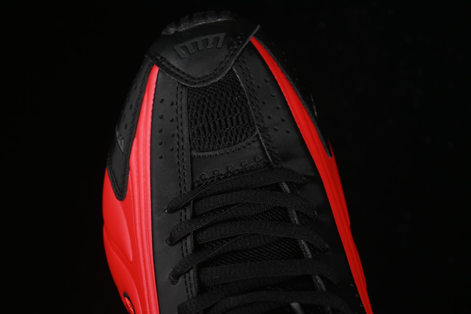 Nike Shox R4 Black Red